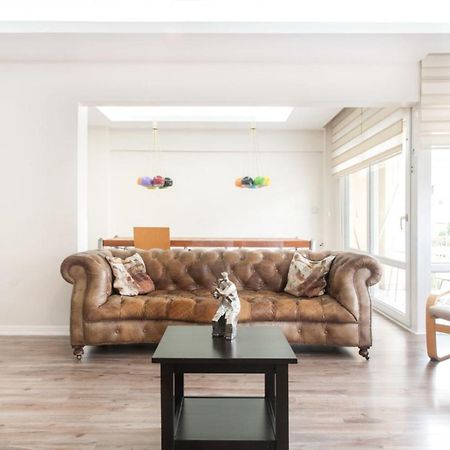 Central And Vibrant Flat With Balcony In Besiktas Istanbul Exterior foto