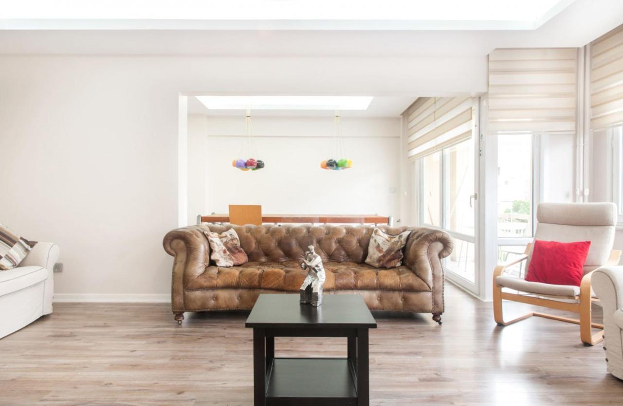 Central And Vibrant Flat With Balcony In Besiktas Istanbul Exterior foto